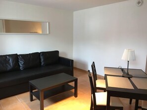 Interior - L'Épervier - Gîtes du Tremplin (BEUIL)