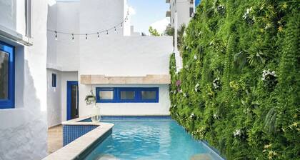 Ocean Park 3BD-3BA Pool Walktobeach -689