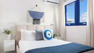 Triple Room, Non Smoking, Poolside | Iron/ironing board, free WiFi
