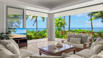 Smart TV, tavolo da ping pong, studio