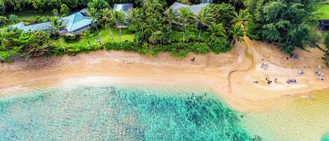 Am Strand, Liegestühle, Strandtücher