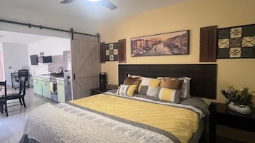 1 bedroom, desk, iron/ironing board, free WiFi