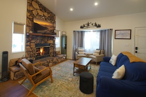 Fireplace - The Mountain House (Big Bear City)