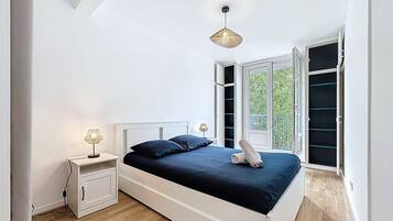 2 bedrooms, iron/ironing board, free WiFi, bed sheets