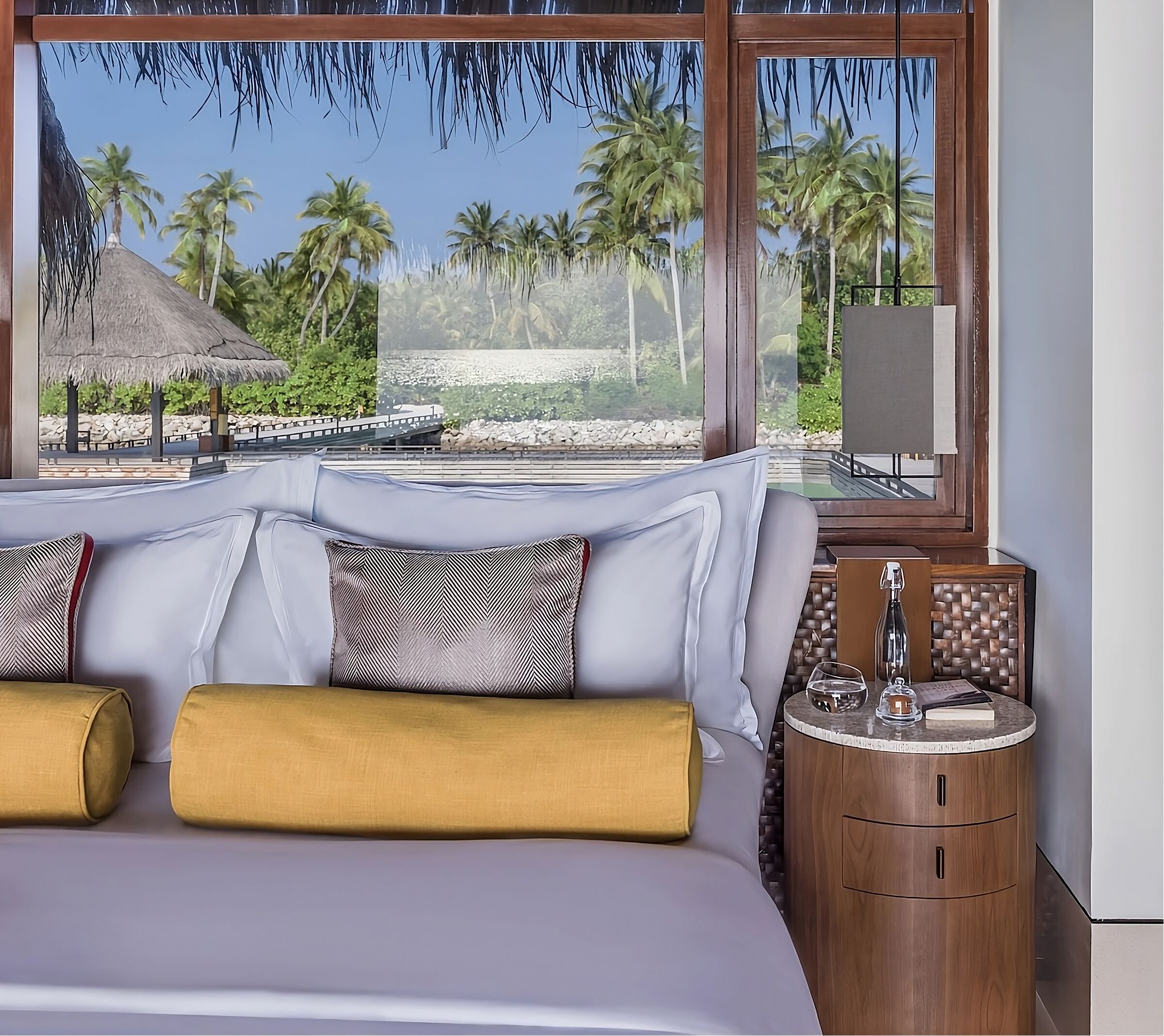 One&only Reethi Rah, Water Villa Two Queen Beds! - Malediven