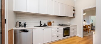 Brightside Belle - St Kilda East