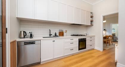 Brightside Belle - St Kilda East