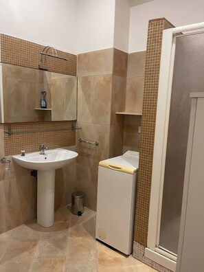 Apartment, 1 Bedroom, Accessible | Bathroom - Charming Apartment of Bologna in University Area (Bologna)