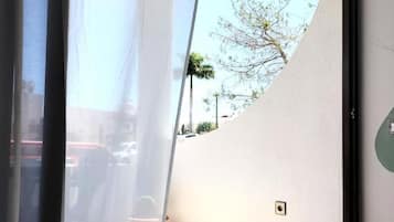 Apartment, 1 Bedroom, Smoking, Balcony | Interior