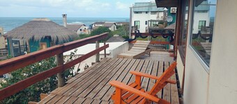 La Ruca An is located 50 m from the Rivero beach, ideal for relaxation.