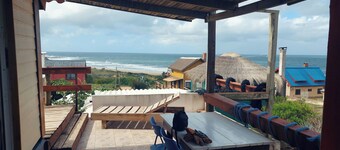 La Ruca An is located 50 m from the Rivero beach, ideal for relaxation.