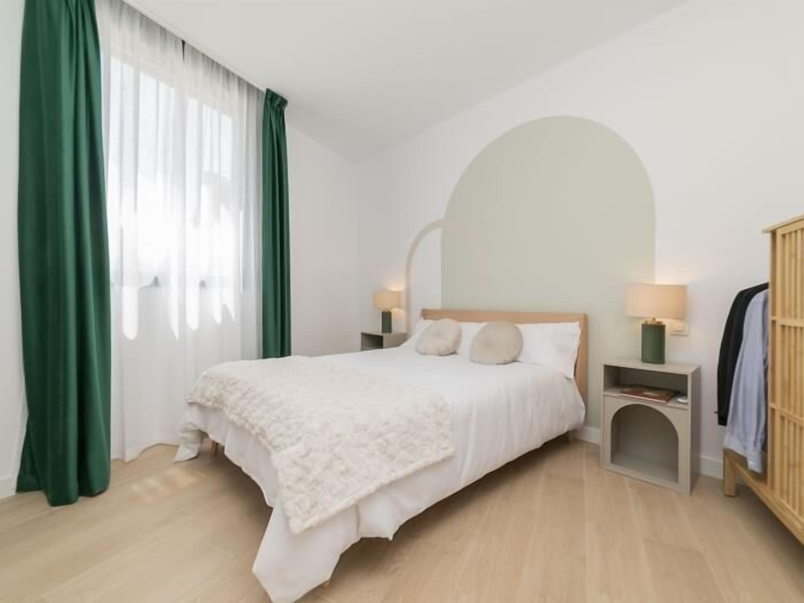 1 slaapkamer, een strijkplank/strijkijzer, wifi, beddengoed