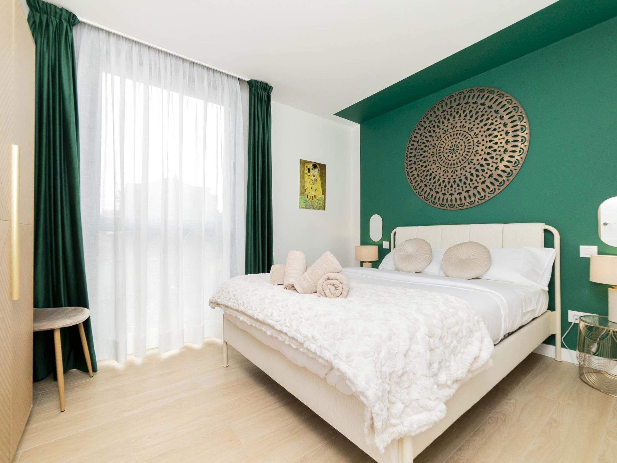 1 slaapkamer, een strijkplank/strijkijzer, internet, beddengoed