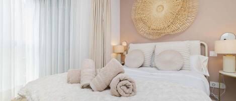 1 bedroom, iron/ironing board, internet, bed sheets