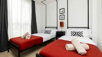 1 slaapkamer, een strijkplank/strijkijzer, internet, beddengoed