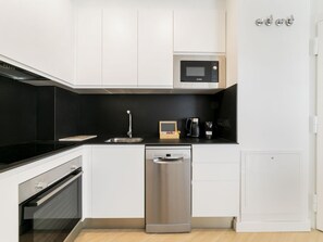 Fridge, microwave, oven, dishwasher