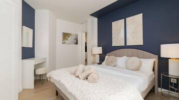 1 slaapkamer, een strijkplank/strijkijzer, internet, beddengoed