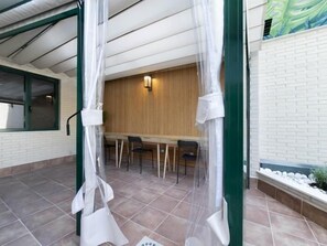 Ulkoruokailutilat