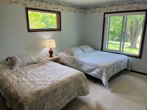 3 bedrooms, WiFi, bed sheets