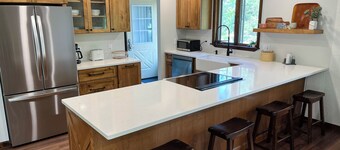 Large Ranch Home in the Heart of Leelanau County - Fenced Yard+Air Conditioning