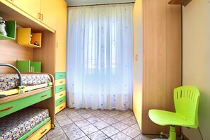 3 chambres, fer et planche à repasser, Wi-Fi, literie fournie