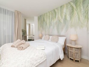 1 camera, ferro/asse da stiro, accesso a Internet, lenzuola