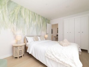 1 bedroom, iron/ironing board, Internet, bed sheets
