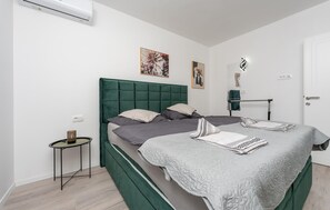 4 Schlafzimmer, Bügeleisen/Bügelbrett, Reisekinderbett, kostenloses WLAN