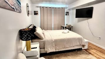 3 bedrooms, iron/ironing board, free WiFi, bed sheets