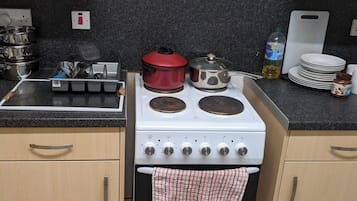 Tủ lạnh, lò vi sóng, lò nướng, bếp nấu