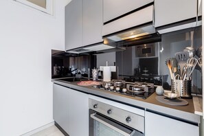Microwave, oven, stovetop, dishwasher