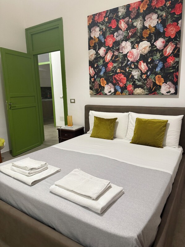 2 bedrooms, WiFi, bed sheets