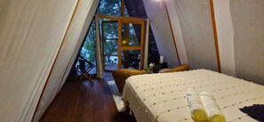 Double Room, Balcony, Lagoon View | Minibar, free WiFi, bed sheets