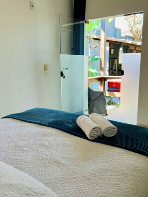 Design Double Room, 1 Queen Bed, Air conditioning