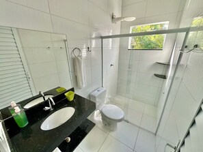 Shower, free toiletries, towels, soap