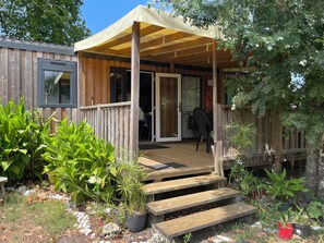 تفاصيل الفندق من الخارج