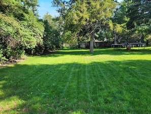 Property grounds - Dakota Lodge (Dickinson)