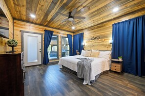 4 bedrooms, iron/ironing board, travel cot, free WiFi