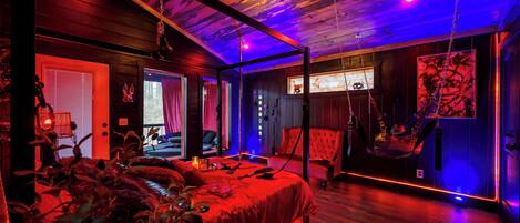 2 عدّة غرف نوم ومكواة/لوح كي وواي فاي مجانًا وملاءات أسرّة