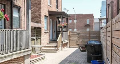 Cozy 2bd with beautiful view of Detroit River