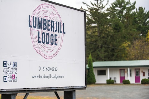 Lumberjill Lodge