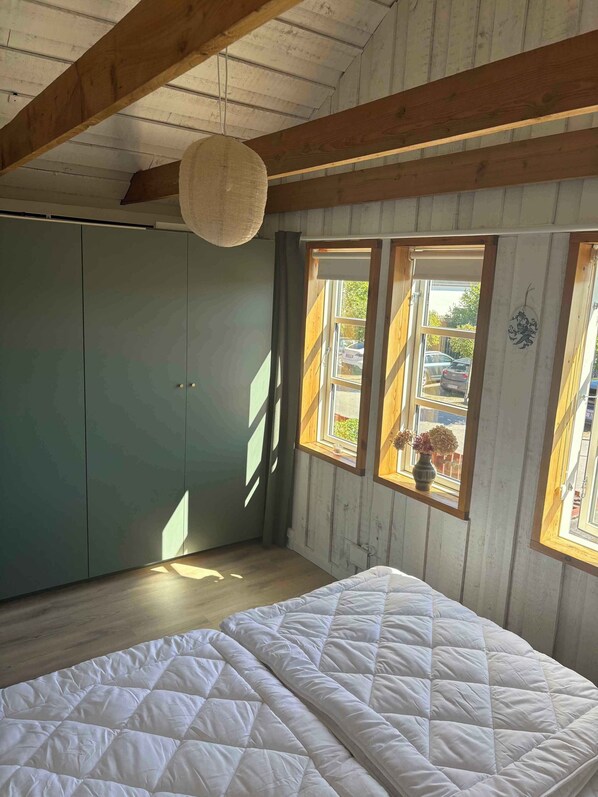 2 bedrooms, free WiFi