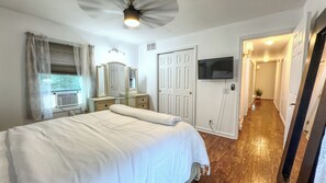 2 quartos, ferros/tábuas de passar roupa, Wi-Fi, roupa de cama