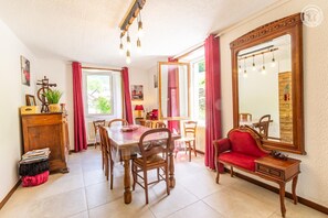 Dining - LA RIVIERE - SAINT PIERRE D'ENTREMONT (SAINT PIERRE D'ENTREMONT)
