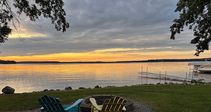 Lake Koronis All Season Home-5 bedrm, screened porch, fish/swim/bike/snowmobile