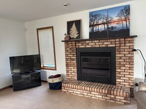 Televisor i llar de foc 