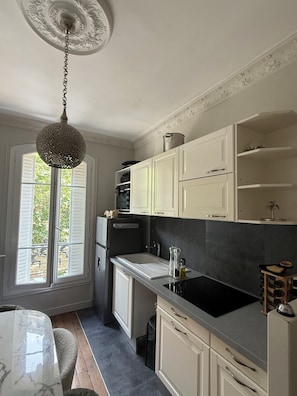 Private kitchen - Parisian apartment (Paris)