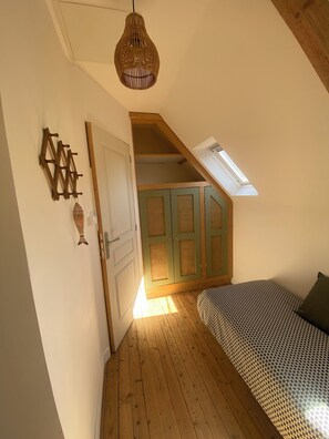 3 habitaciones, cuna de viaje, wifi gratis y ropa de cama 
