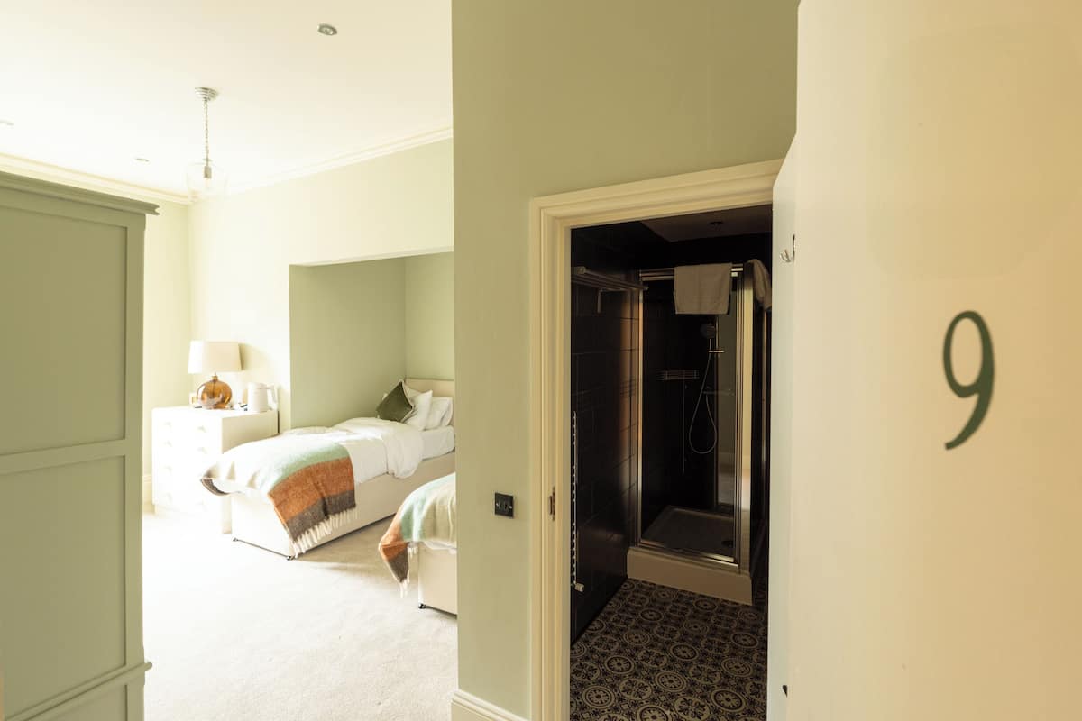 Classic Twin Room, 2 Twin Beds | Blackout drapes, iron/ironing board, free WiFi
