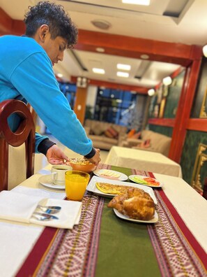 Free daily buffet breakfast